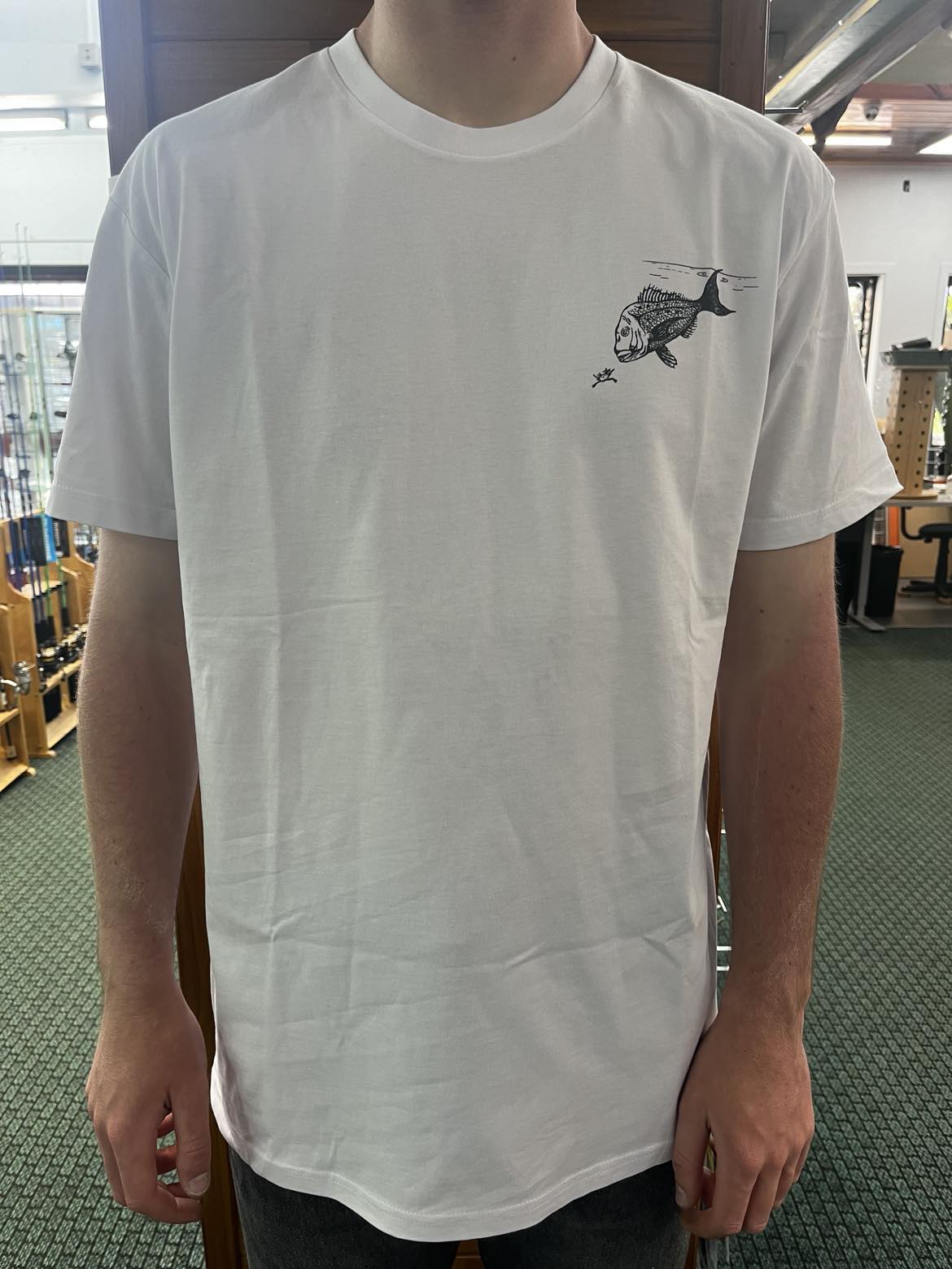 Saltwater Fly Fishing trailing Snapper T-Shirt - Sportinglife Turangi